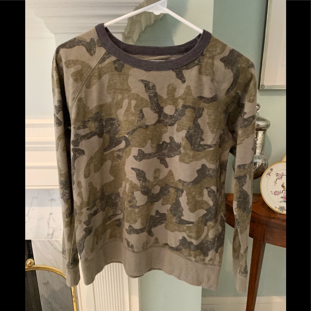 Light weight camo sweatshirt by Crew Cuts